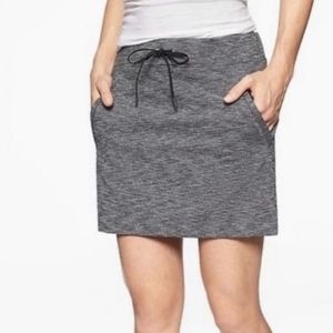 Athleta Modern Metro Skort, Color Heathered Gray, Size L